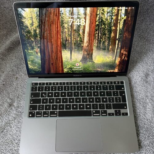 Apple MacBook Air 13” 2020 M1 256GB SSD Plata (Usado) | Excelente Funcionamiento - Imagen 4